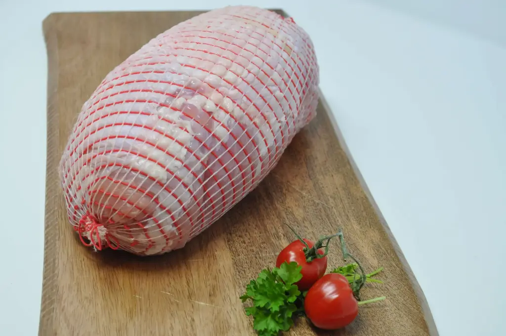 *2.5kg+/- Netted Turkey Breast Joint